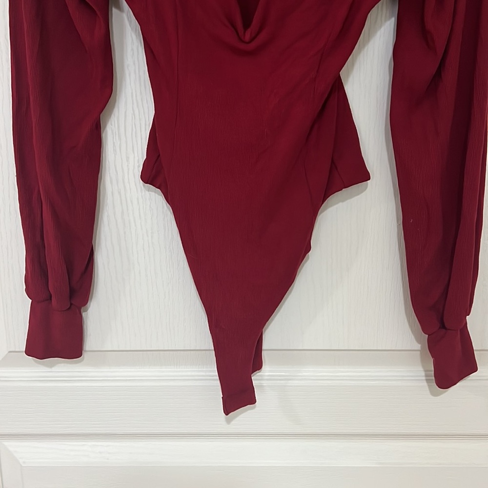 NWT Lululs bodysuit - Picture 3 of 3